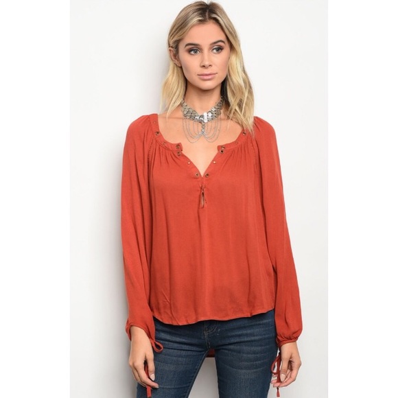 🎉CLEARANCE🎉 Rust Long Sleeve V-Neck Boho Top - Picture 2 of 3